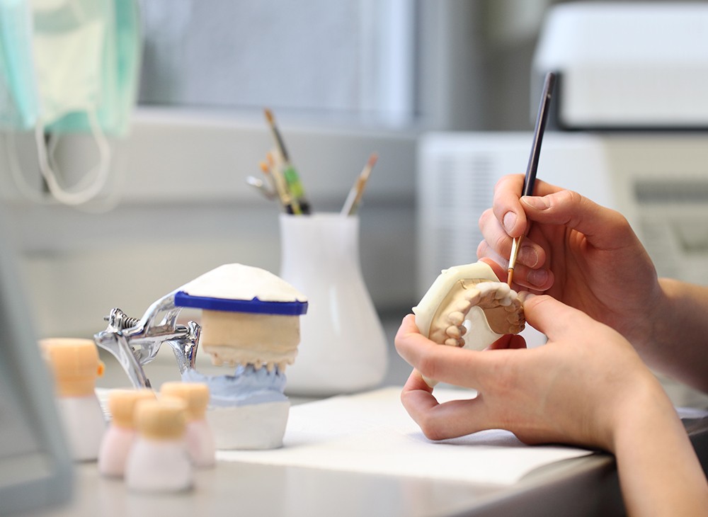 Dentures: A Quick Guide to Care