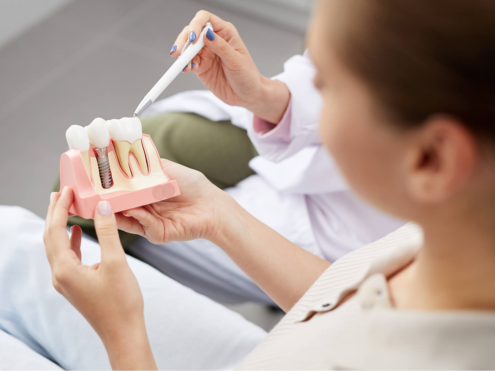 Dental Implants: Restoring Your Smile’s Functionality at Top Devine Dental Office