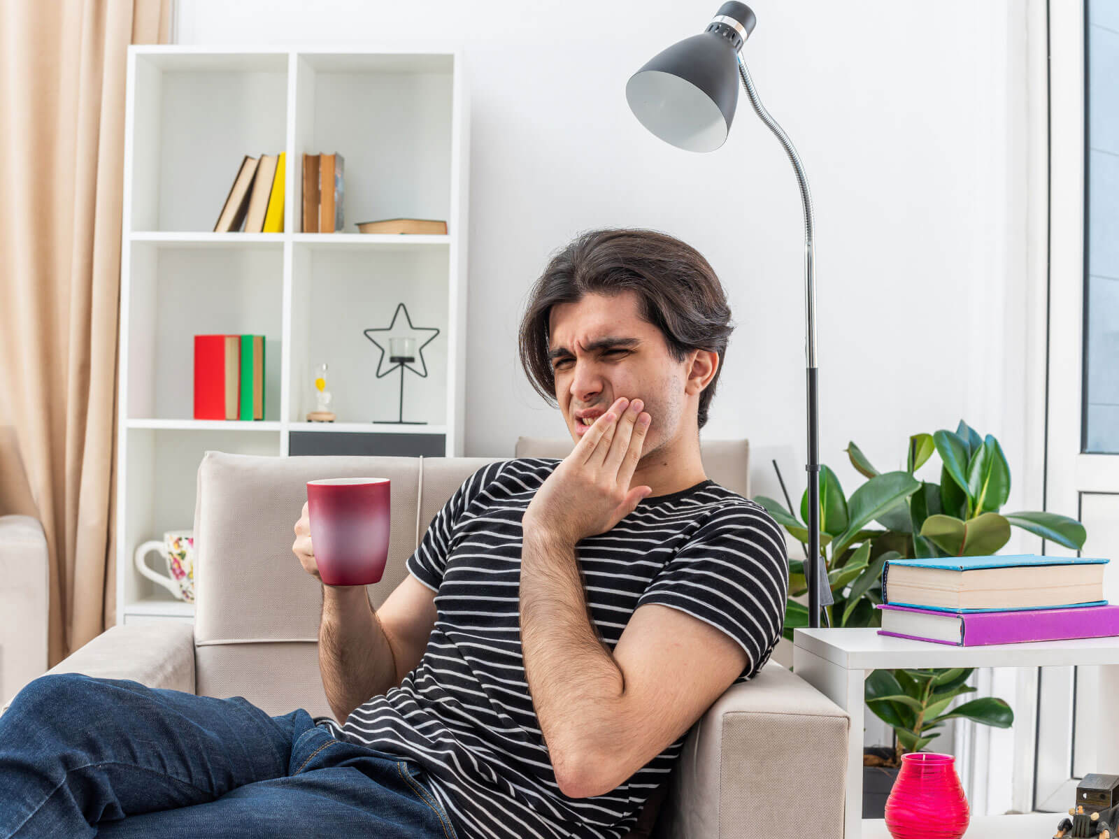 Common Cavity Symptoms That Signal It’s Time to See a Dentist